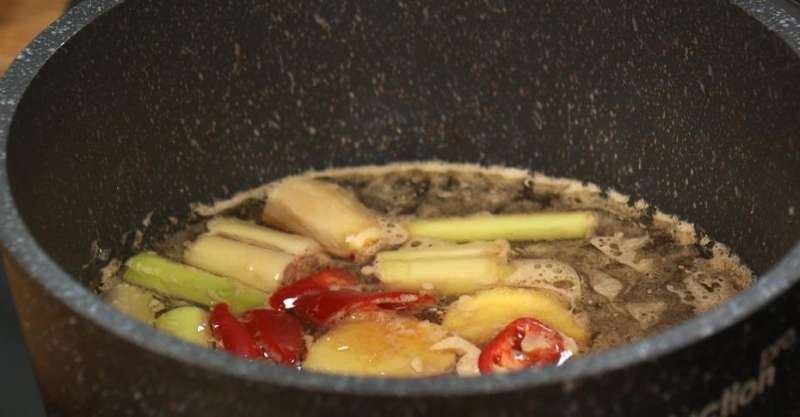 Азиатский салат с фунчозой