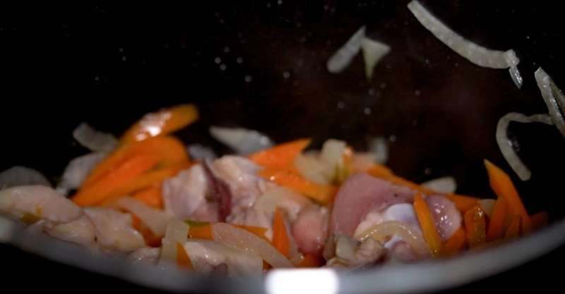 Версия плова из гречки и риса