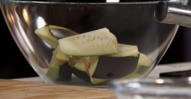 Жареные баклажаны в сметане