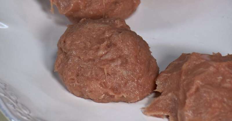 Кюфта в вишнёвом соусе