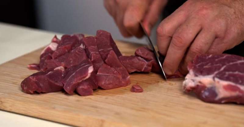 Кюфта в вишнёвом соусе