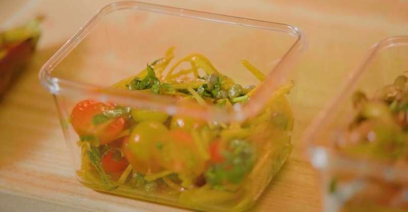 Овощной салат с финиковым сиропом