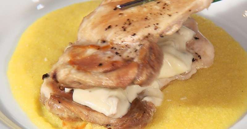 Куриный мильфей с полентой