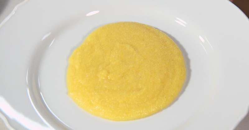 Куриный мильфей с полентой