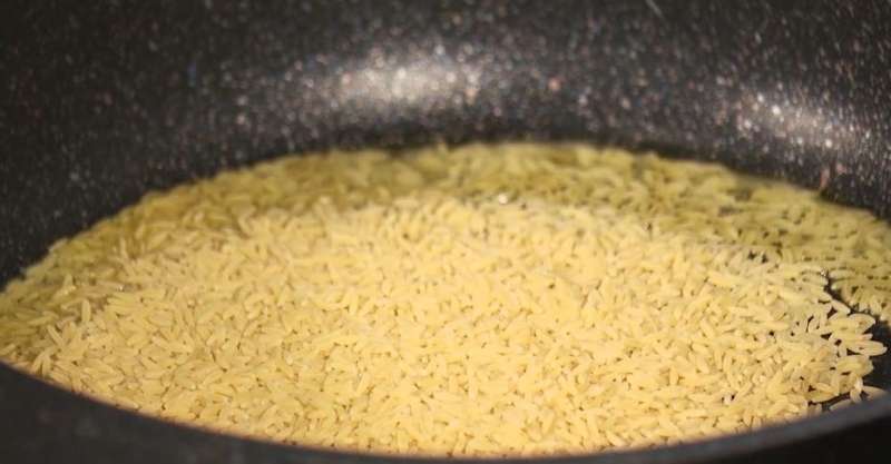 Паста орзо с котлетами из телятины