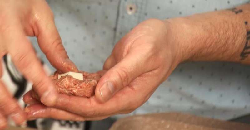 Паста орзо с котлетами из телятины