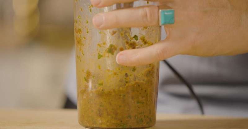 Намазка из вяленых томатов с тостами