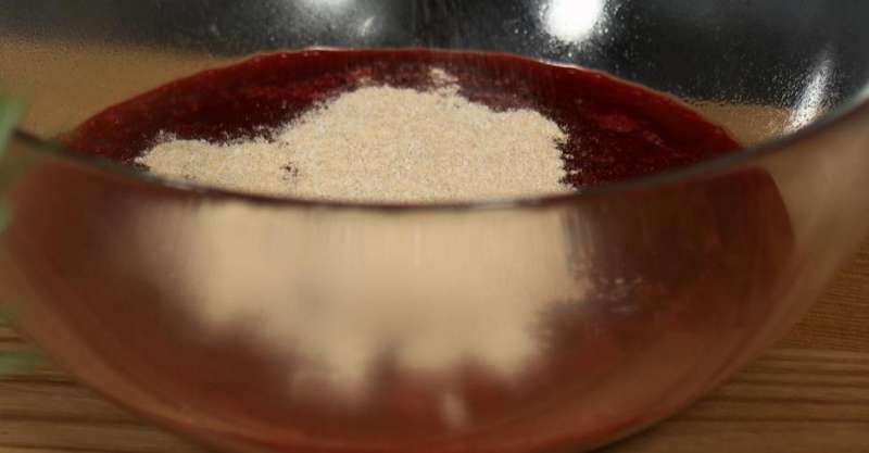 Манник с тыквой и пряным ягодным соусом