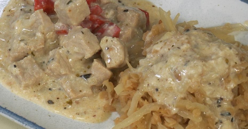 Свинина и капуста тушёная с чечевицей