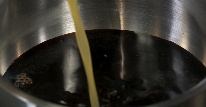 Хрустящие баклажаны с дзадзики и терияки