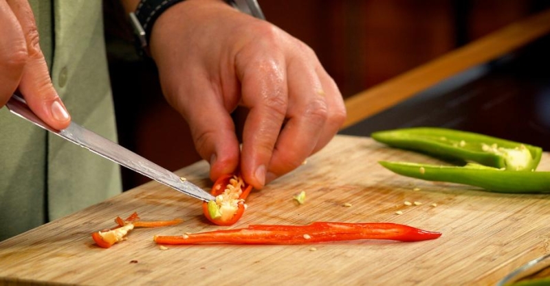 Энчиладас с курицей в соусе